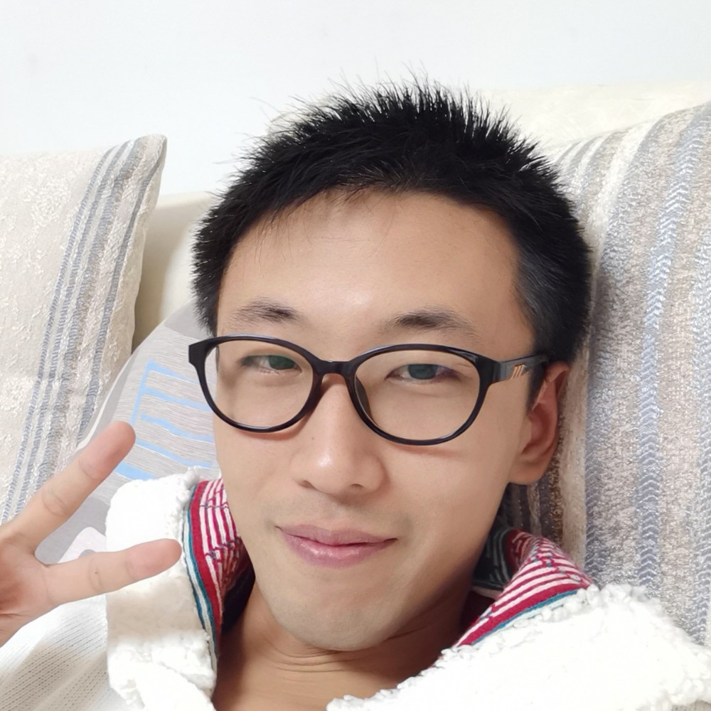 夜寐怀兮月娇颜的照片