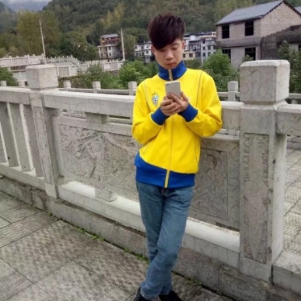 帝王扶佳人的照片