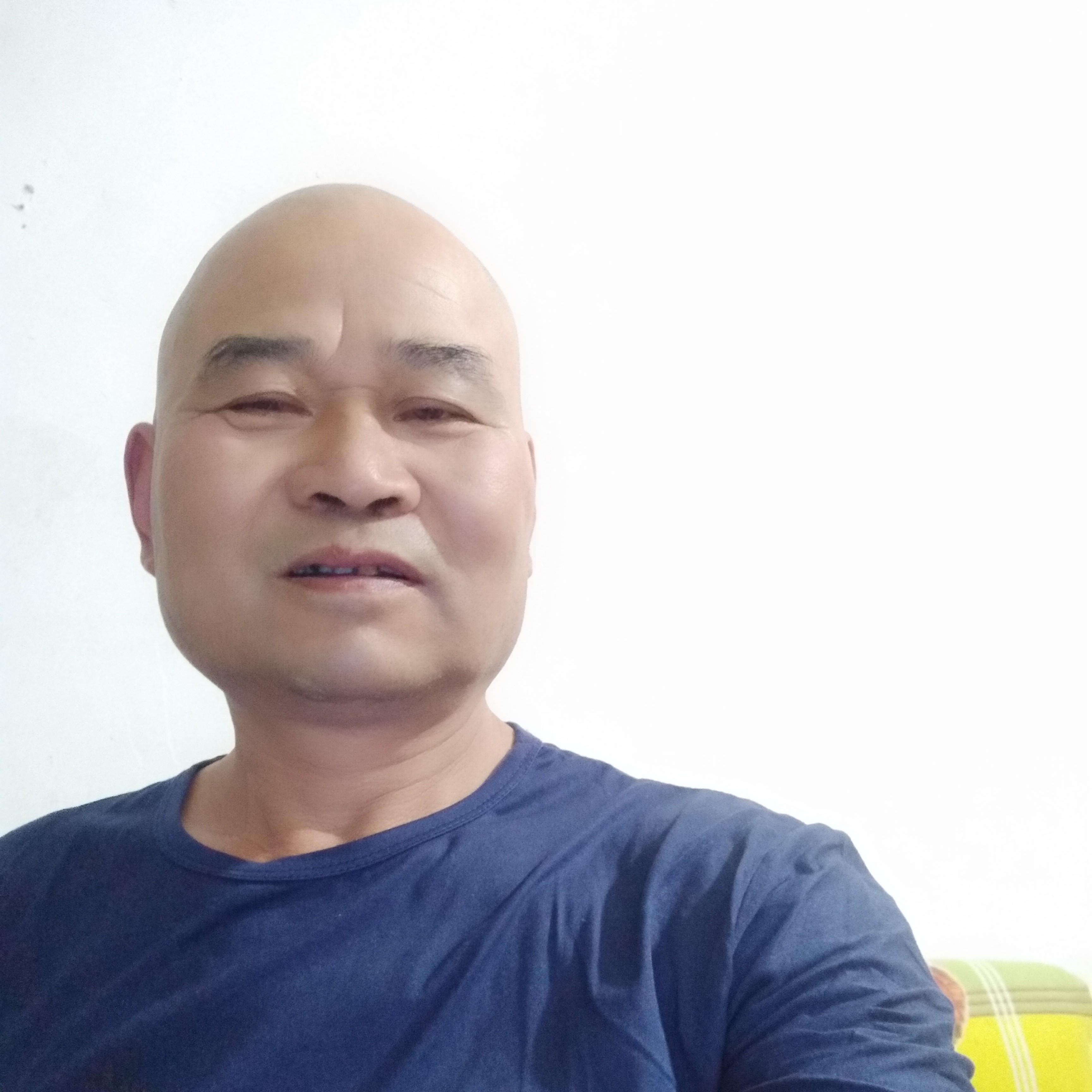 倪彪的照片