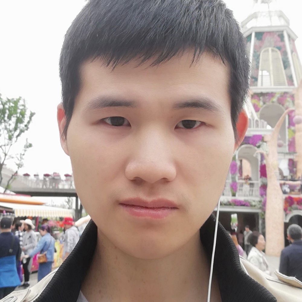 冷眸改变俊逸的照片