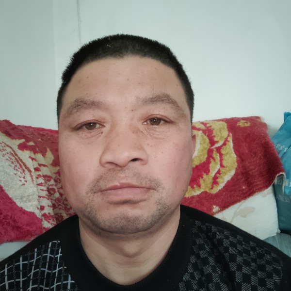 不懂爱男人的照片