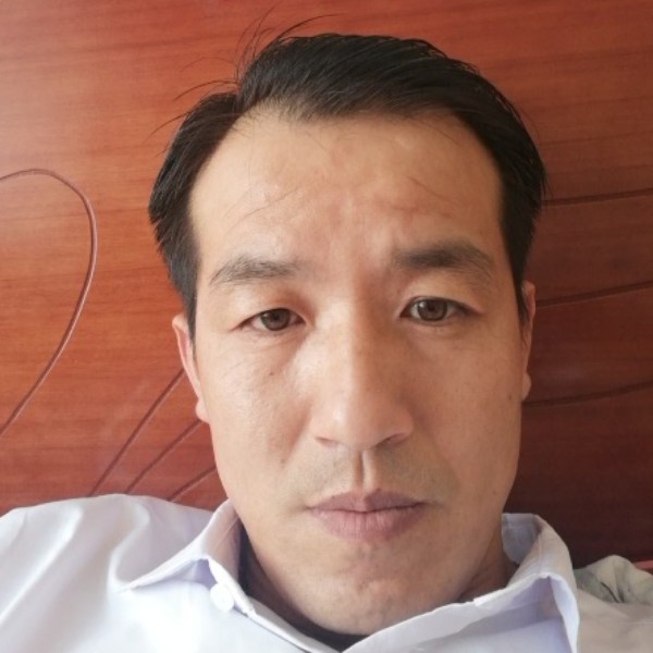 懵懂回眸画笔的照片