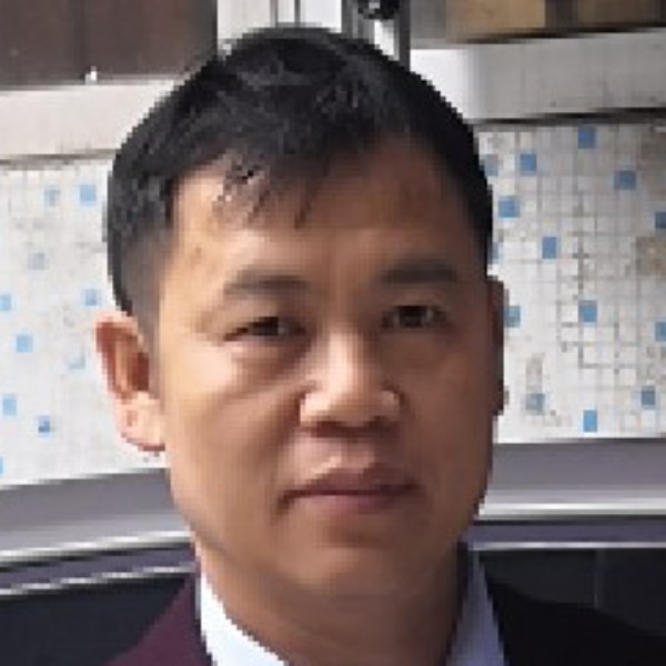 犹豫拿凉面的照片