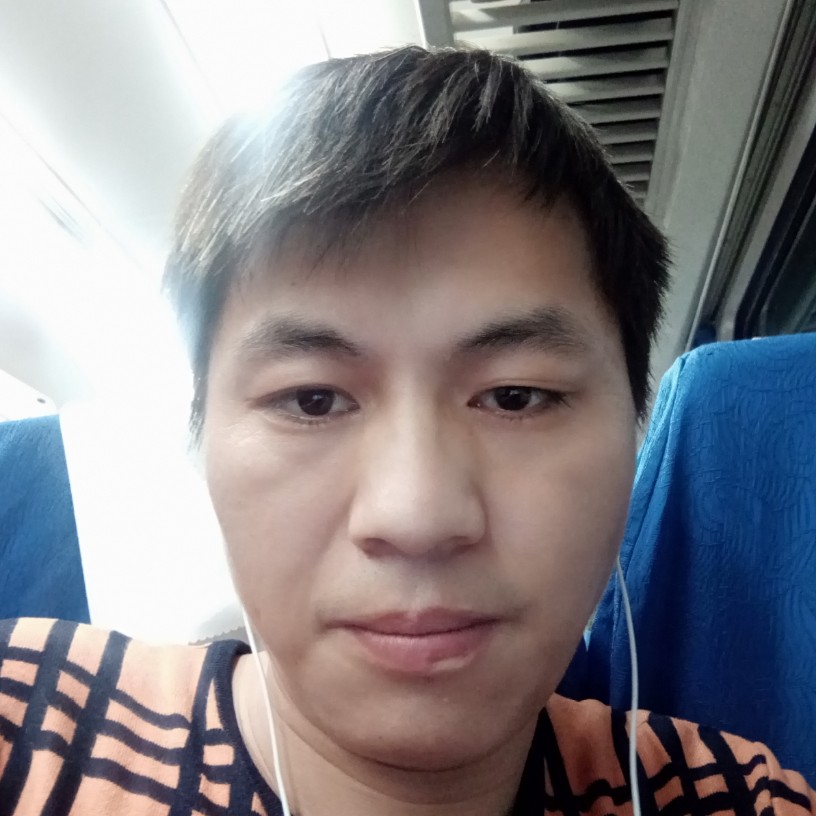 卫粮的照片
