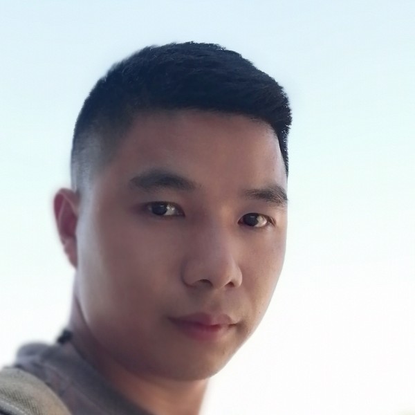 拉长相许数据线的照片