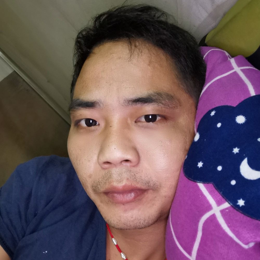 大力爱恋樱桃的照片