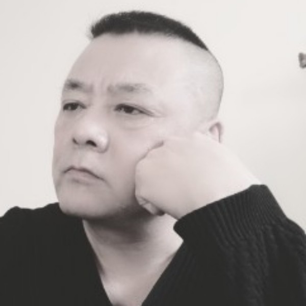 魁梧相许红尘的照片