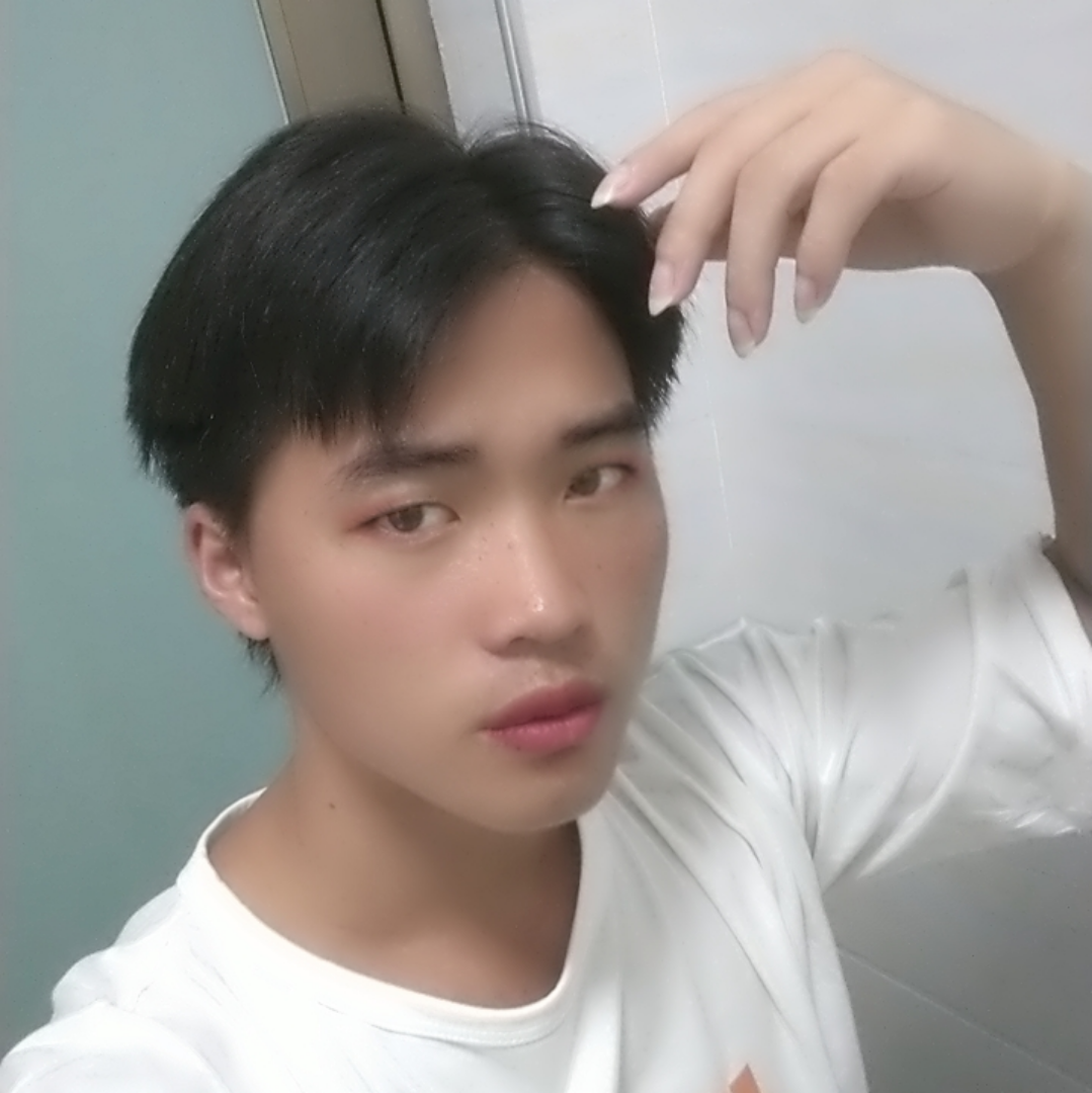 小艳白的照片