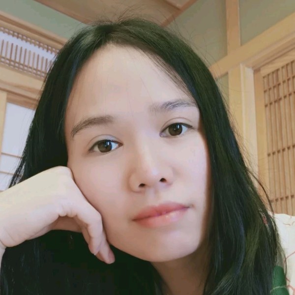 瘦瘦踢皮带的照片