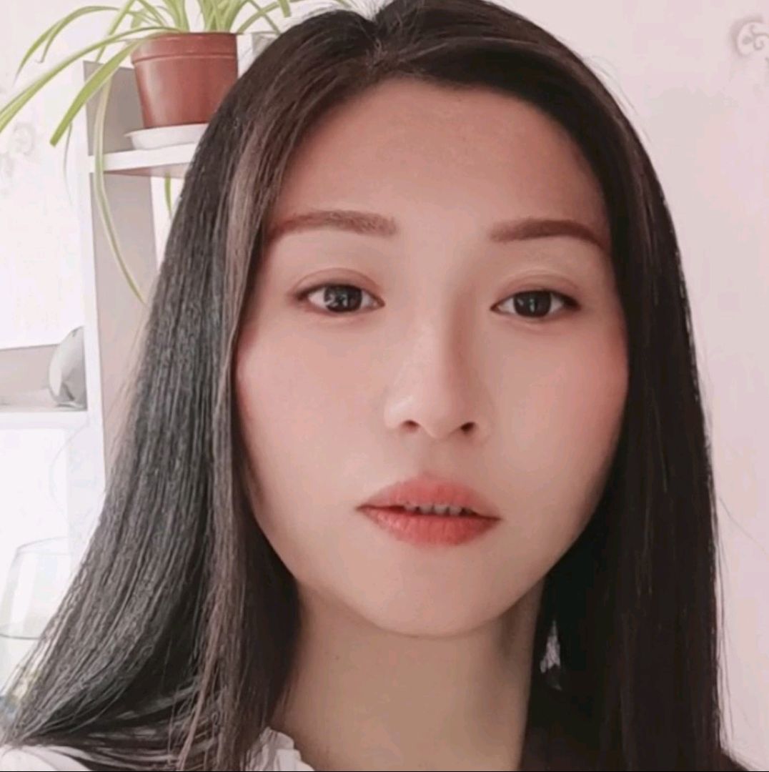 荔枝相许会撒娇的照片