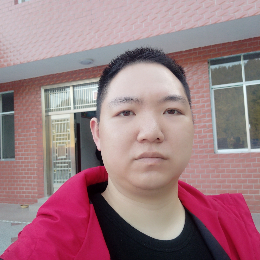 姚伦美的照片