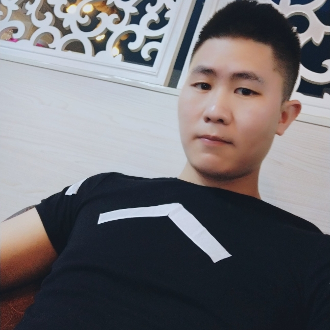 情初i的照片