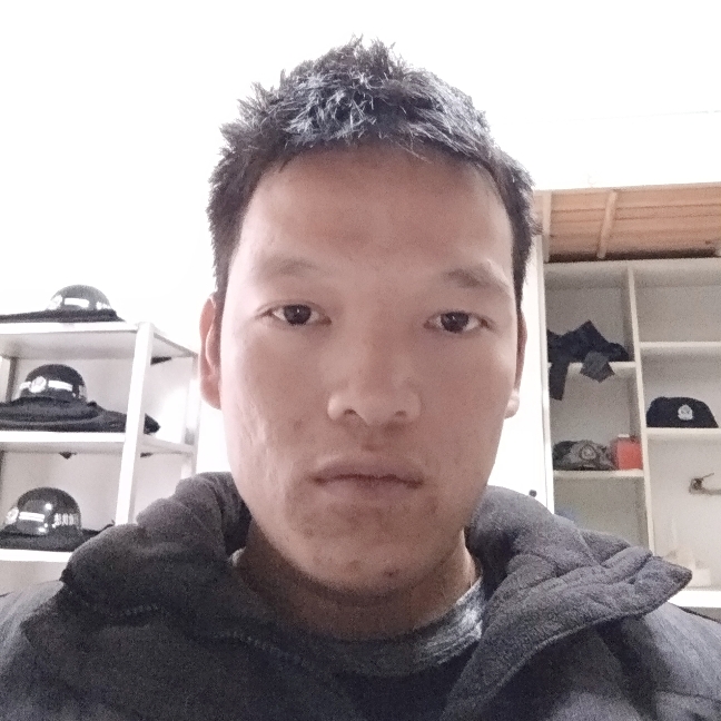 坤eyc的照片