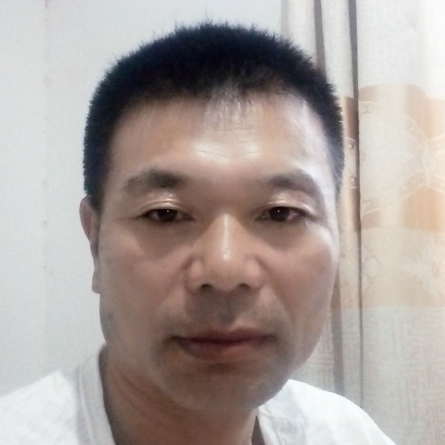 钢铁侠慈祥的照片