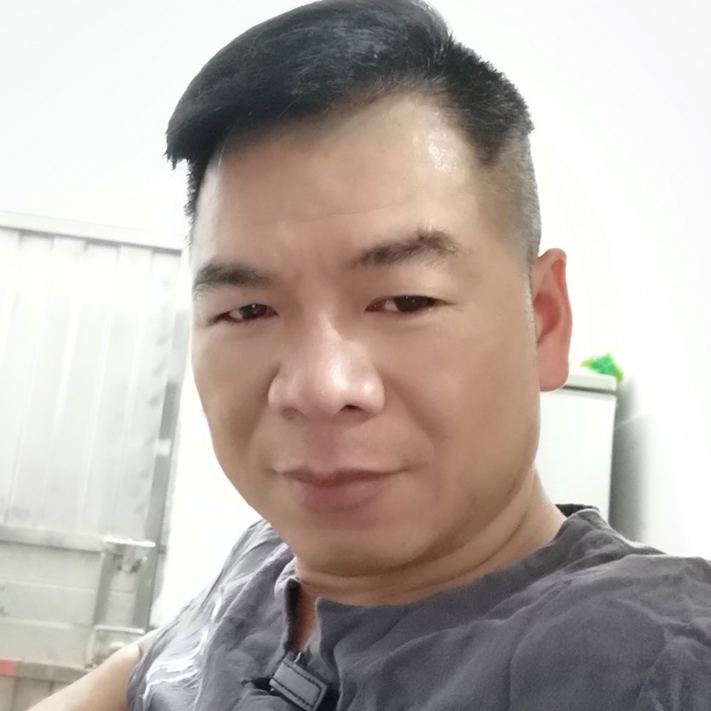 周民忠的照片