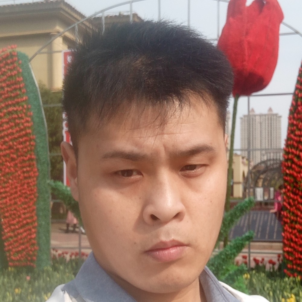 为爱而生的人的照片