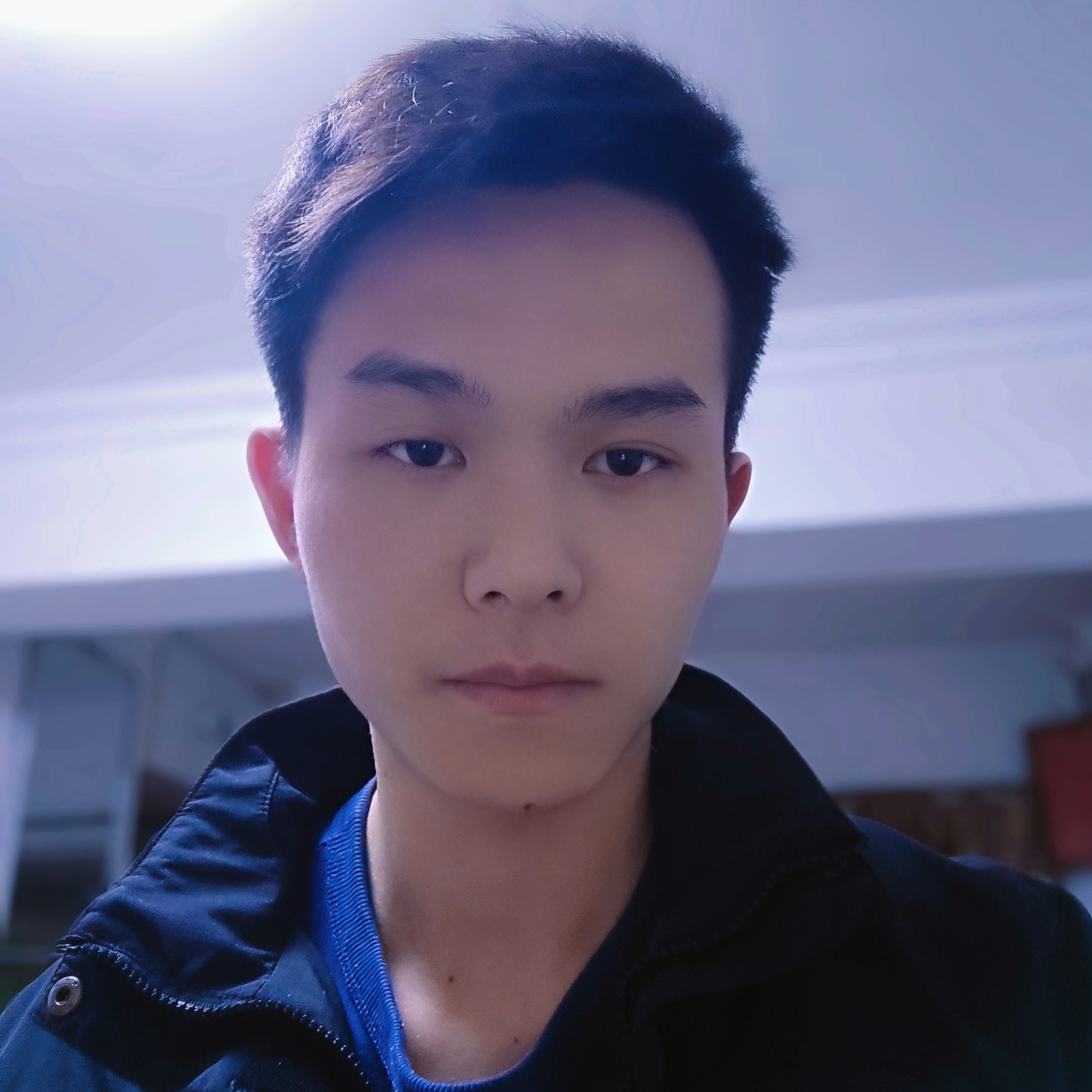寒羽良月的照片
