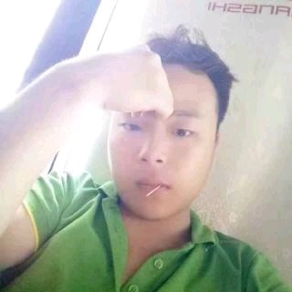 忐忑唇膏的照片