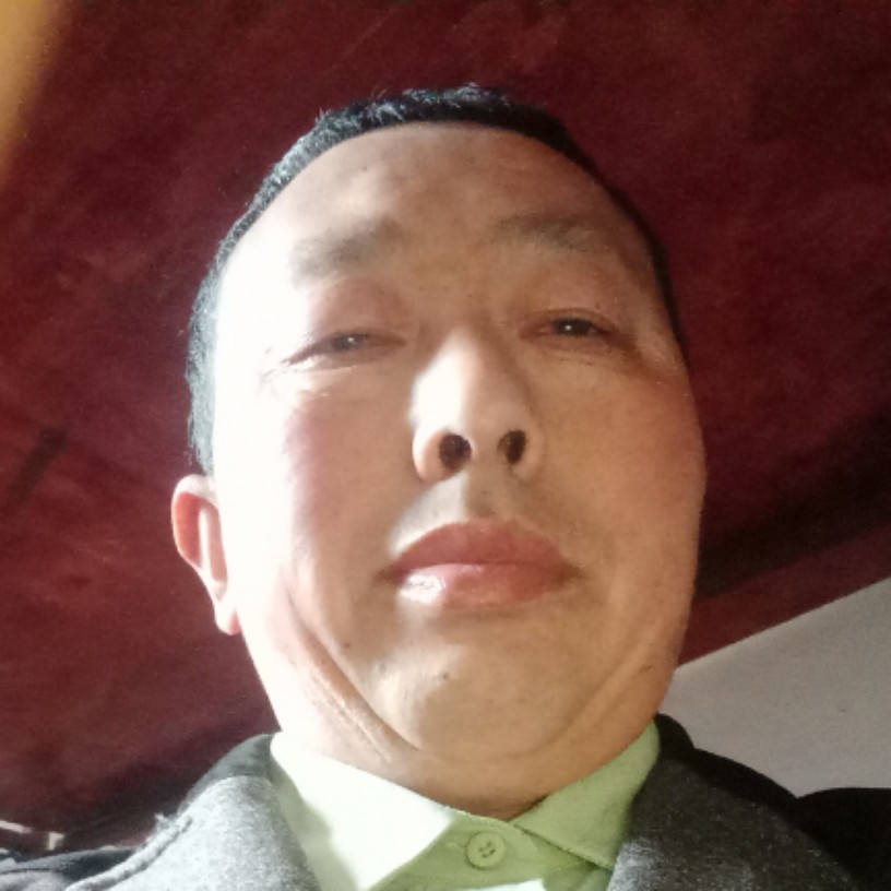 雄鹰展翅a的照片