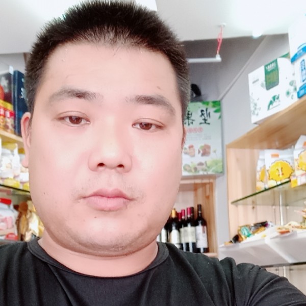 淡然吃醋板凳的照片