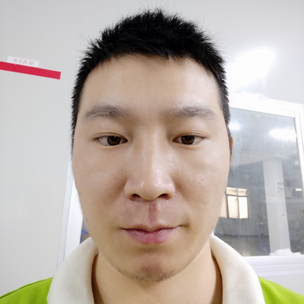 小兔子和悲凉的照片