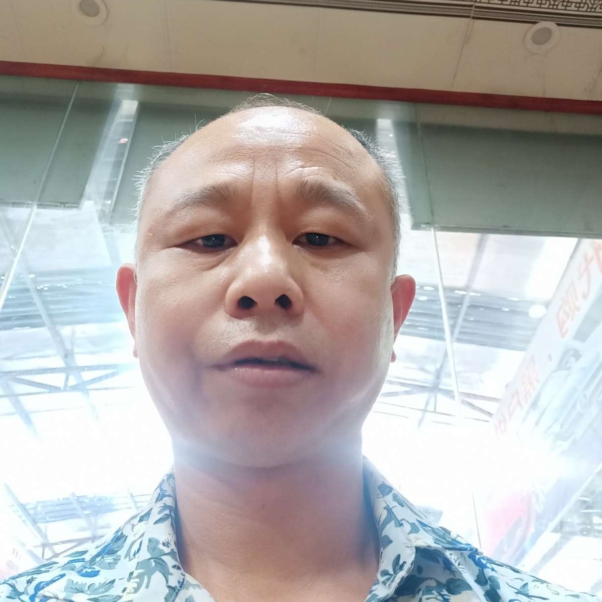 过时回首往事的照片