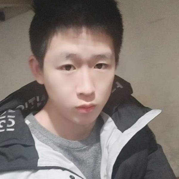 柏世文的照片