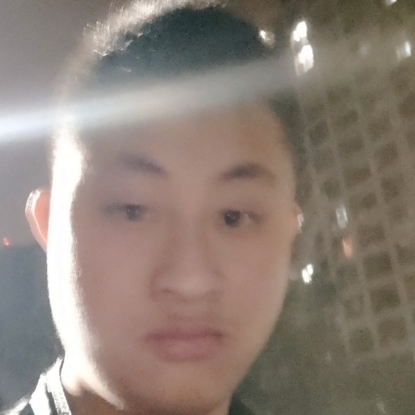 孔祥聪的照片
