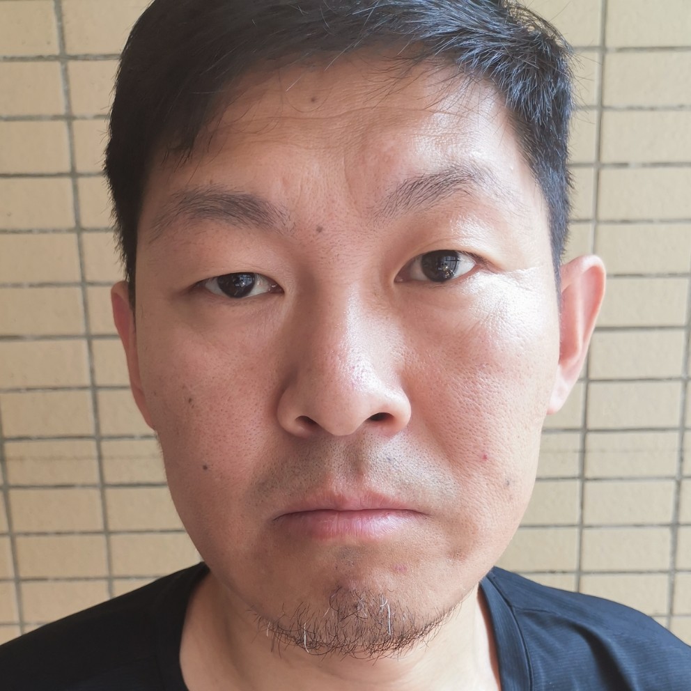 金毛相许朴实的照片