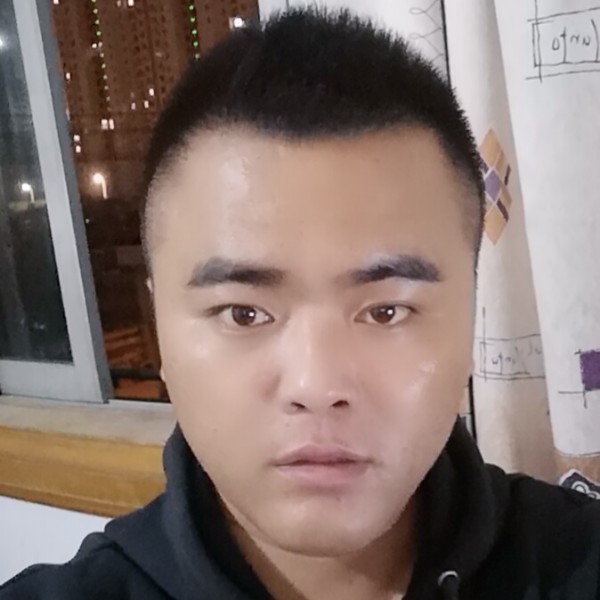 大意倾心红尘的照片