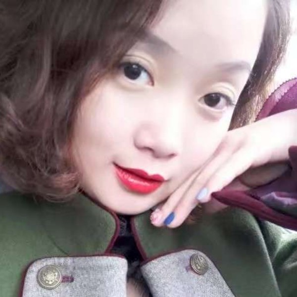 露华的照片