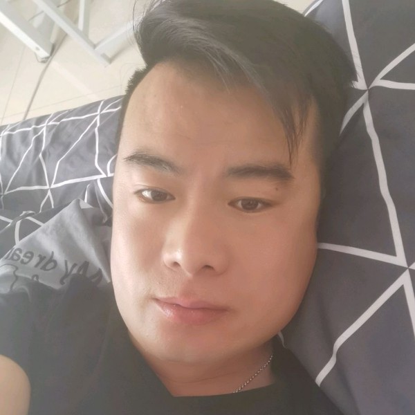 离异，单身快递员的照片