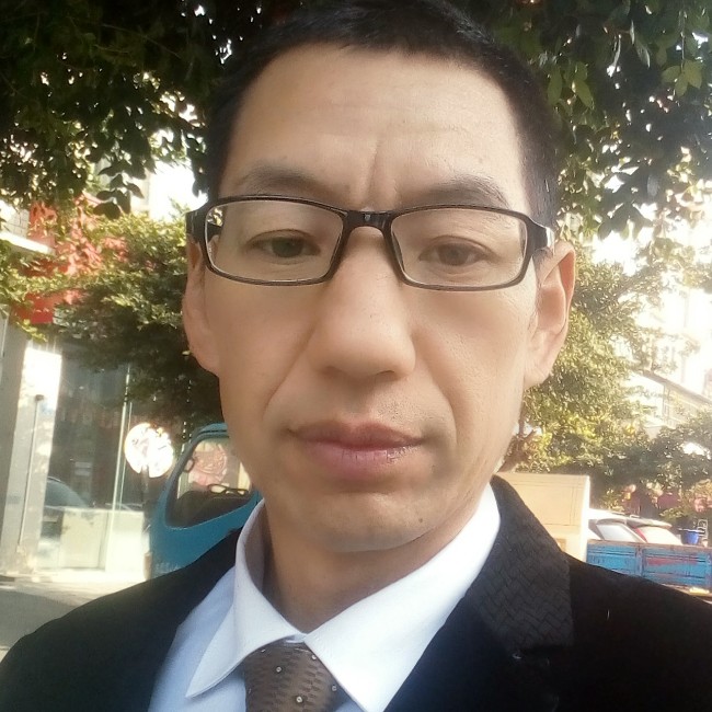 想成家的单身男的照片