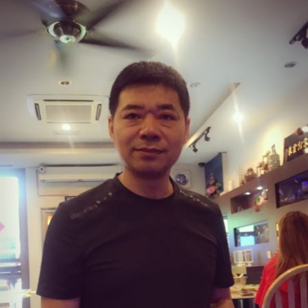 隆多的照片
