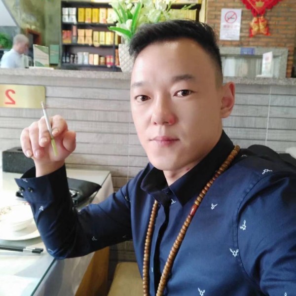嘉豪哥的照片