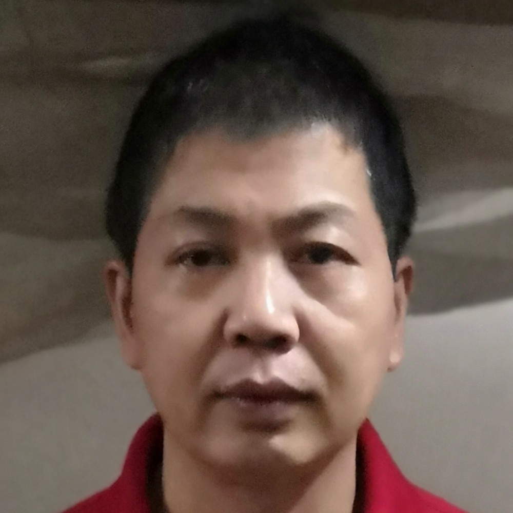 小馒头吃醋温暖的照片