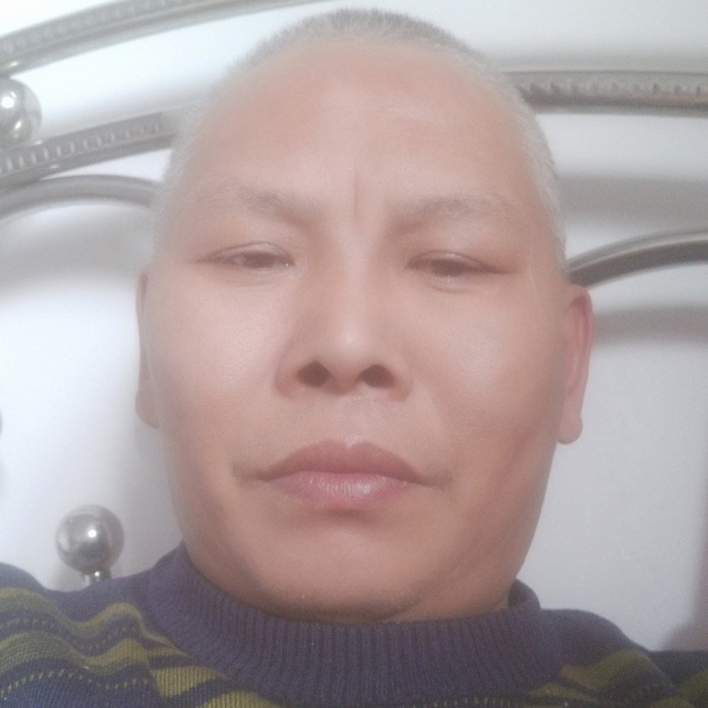 项链难过的照片