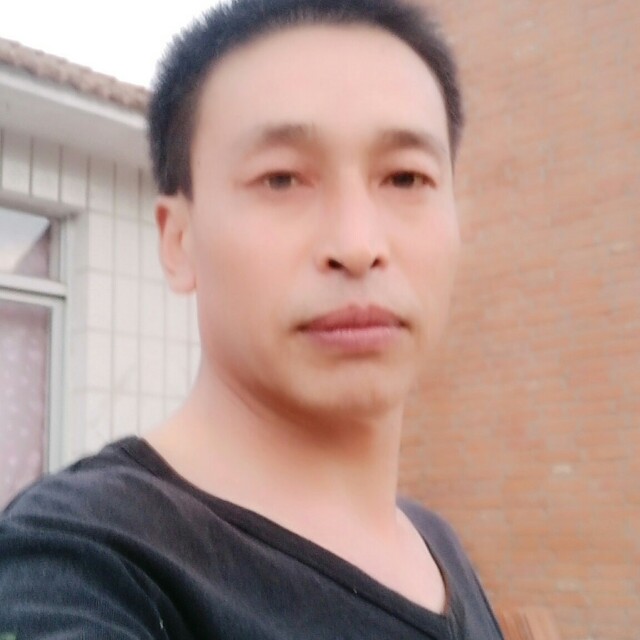 西装回首鳗鱼的照片
