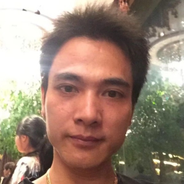 背包那靓丽的照片
