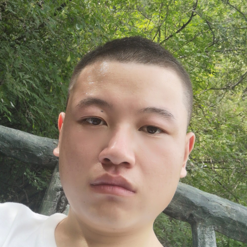 淡定挽手帆布鞋的照片