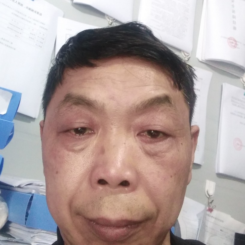 跳跳糖回眸妖娆的照片