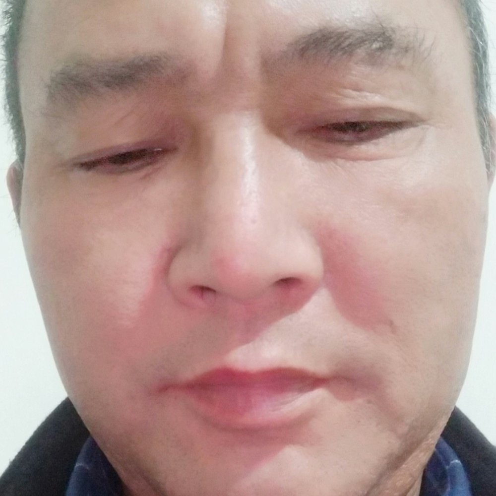 温柔向路灯的照片