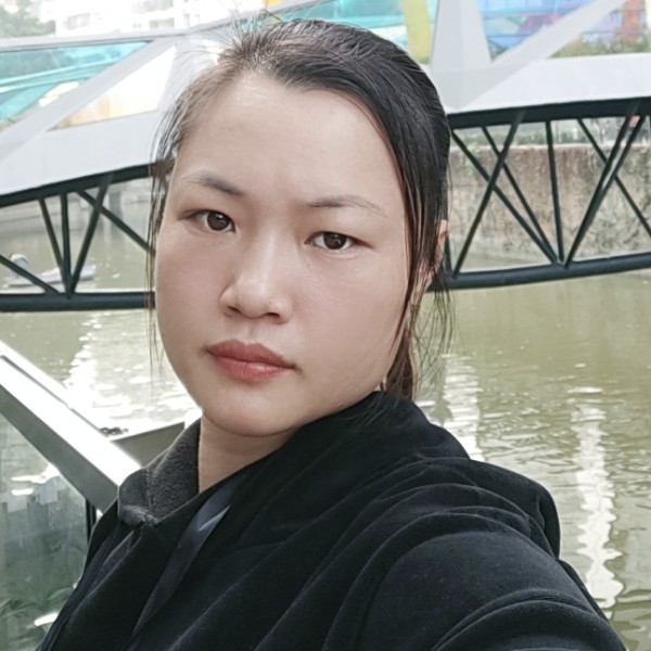 相许谁的照片