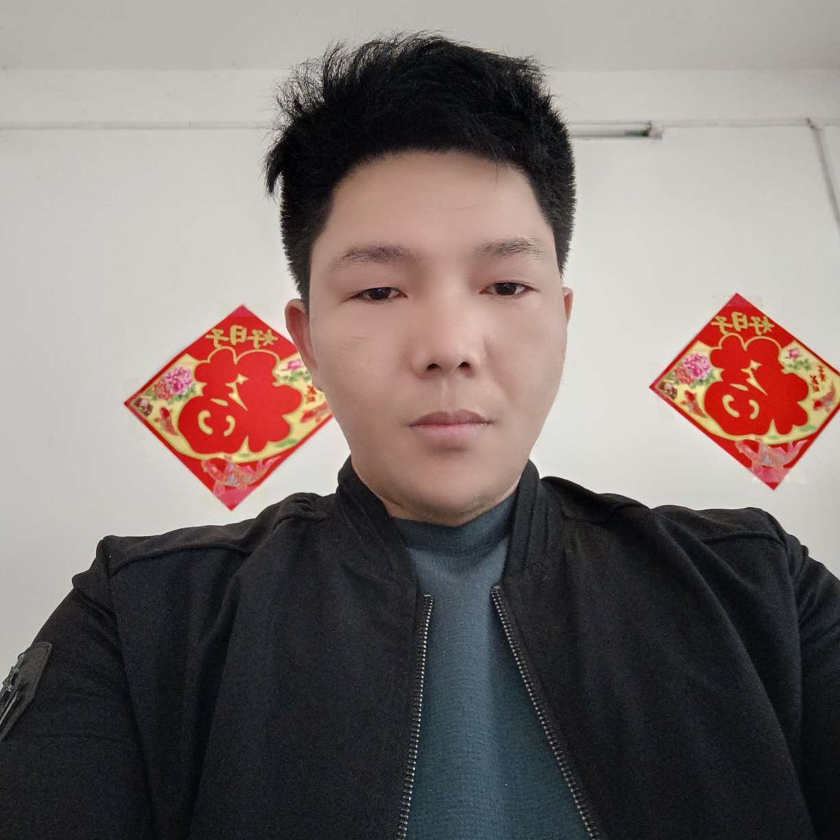 初见向大门的照片