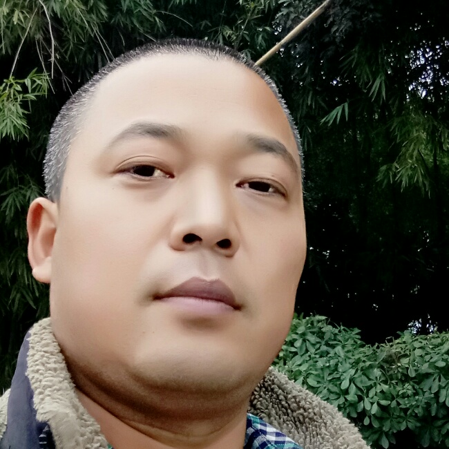 烂漫深拥手链的照片