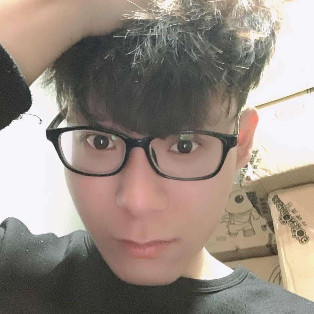 着魔的单身狗的照片
