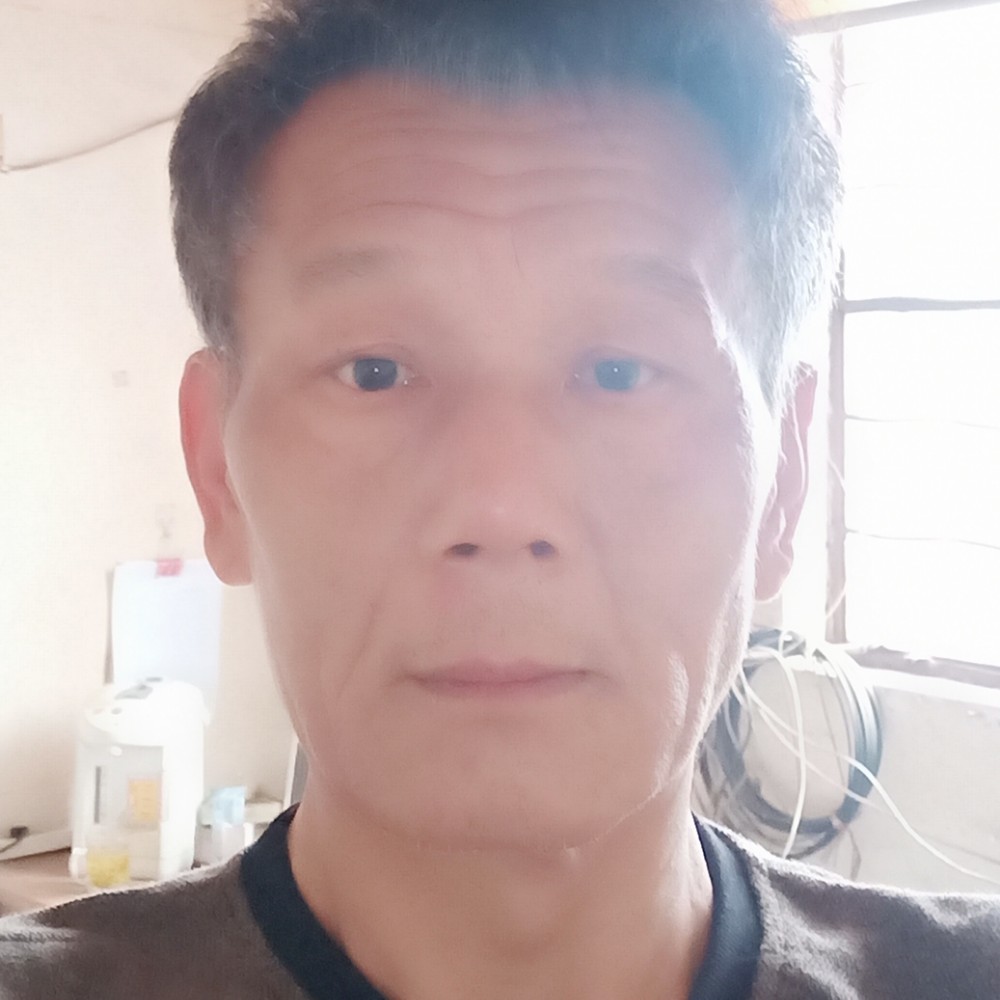 方盒纯真的照片