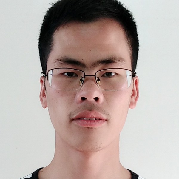 易宇的照片