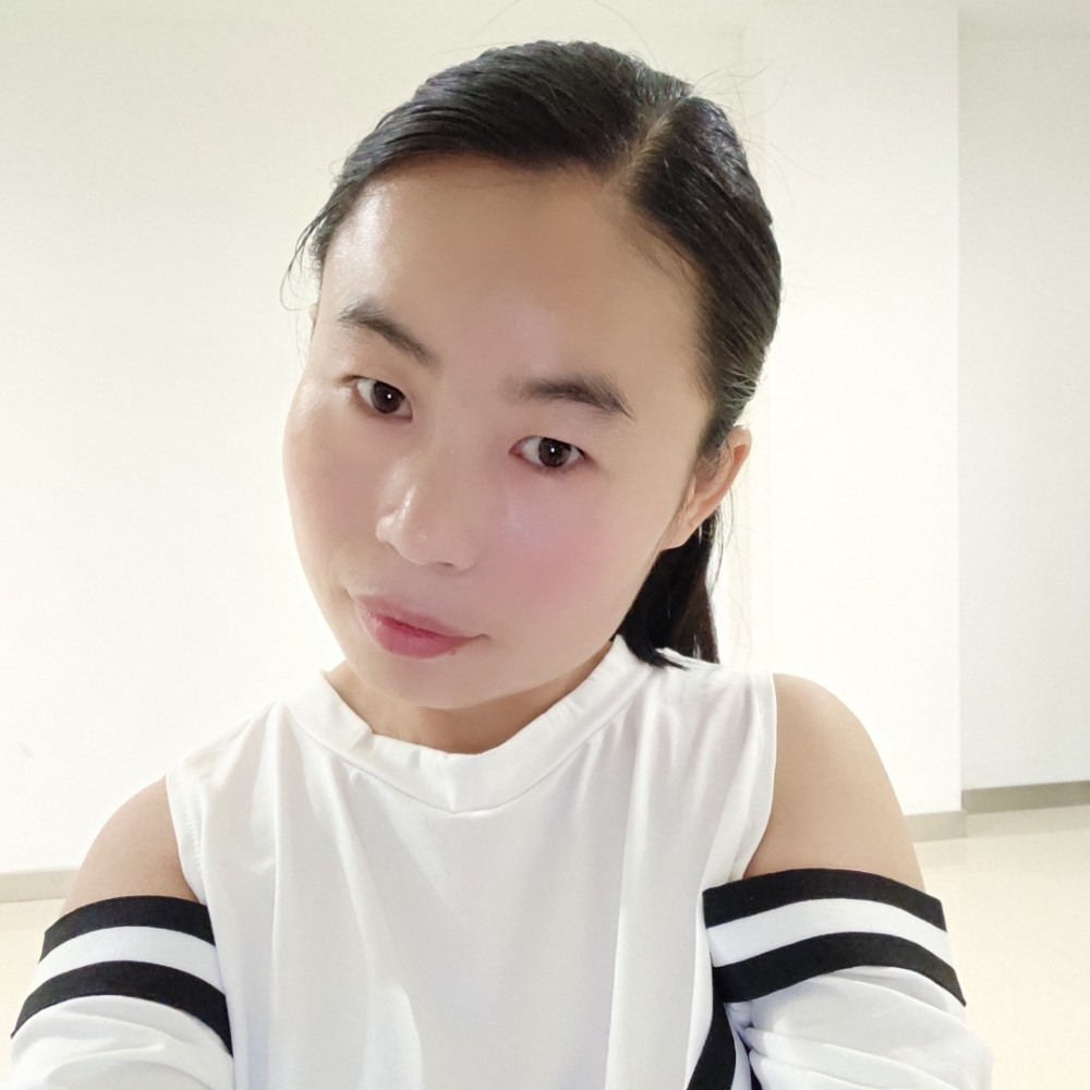 杭梅梅的照片