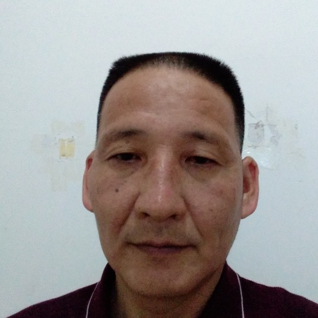 陆依的照片